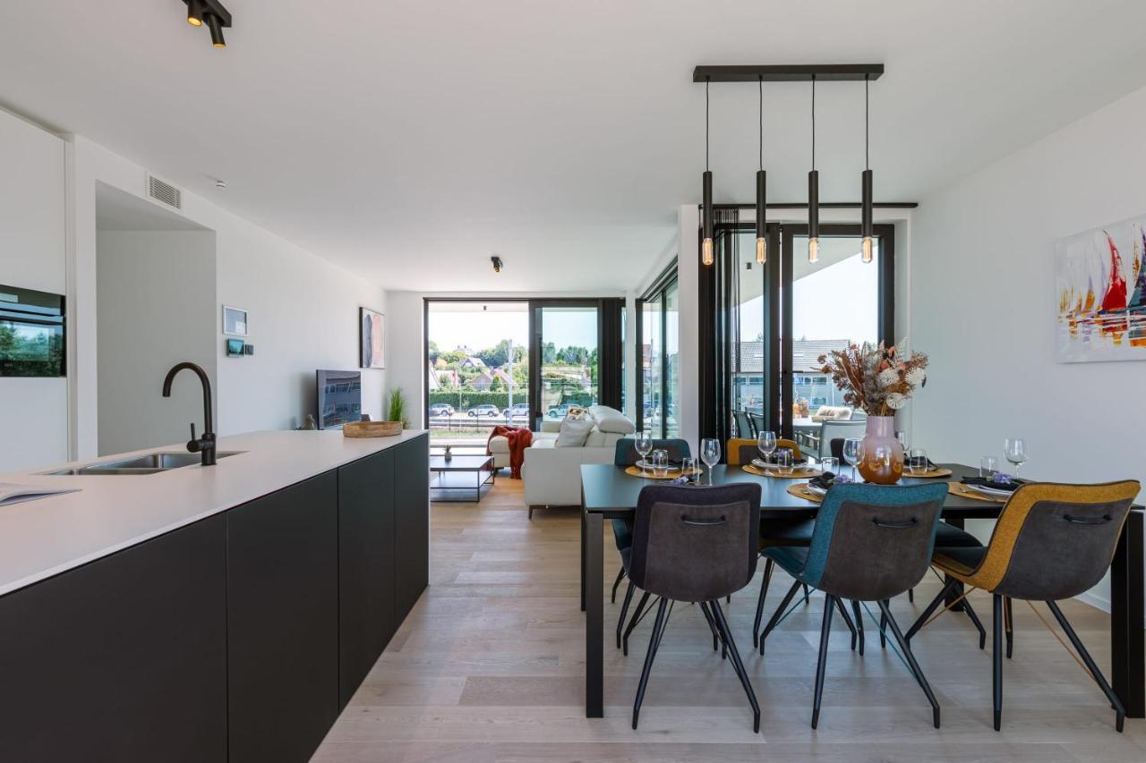 New, Luxurious And Modern Apartment With Private Parking Koksijde Luaran gambar