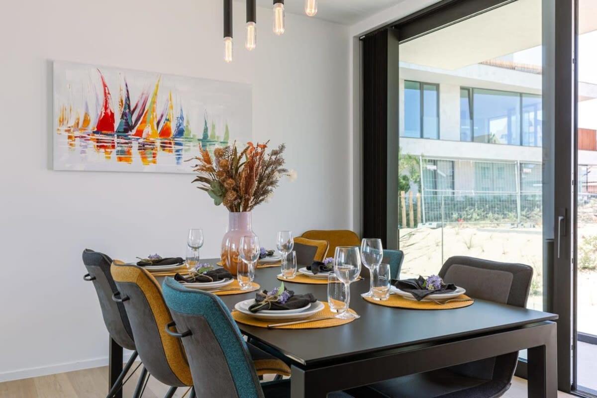 New, Luxurious And Modern Apartment With Private Parking Koksijde Luaran gambar